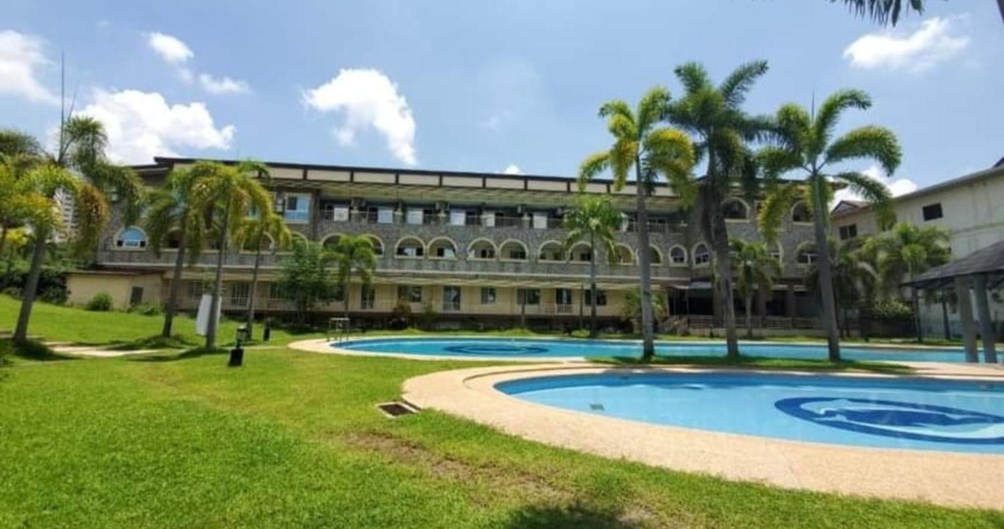 Aston Stay And Villas Mabalacat 外观 照片